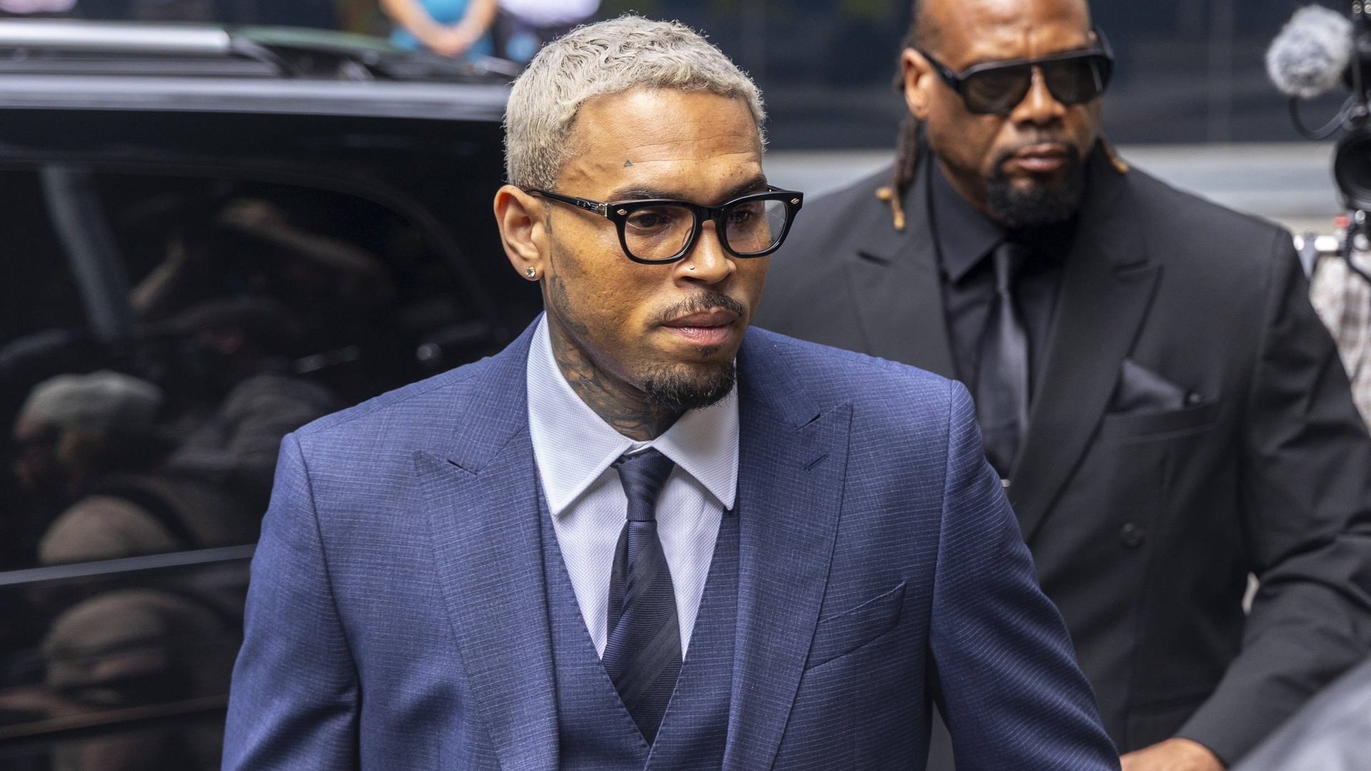 Chris Brown hat den Millionenprozess vor Gericht verloren.