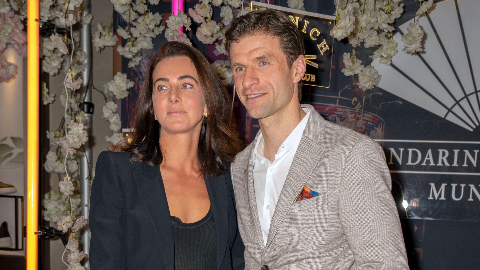 Die Liebesgeschichte von Thomas und Lisa Müller endet nach rund 17 Jahren. Auch diese Stars machten 2026 ihre Trennung öffentlich.