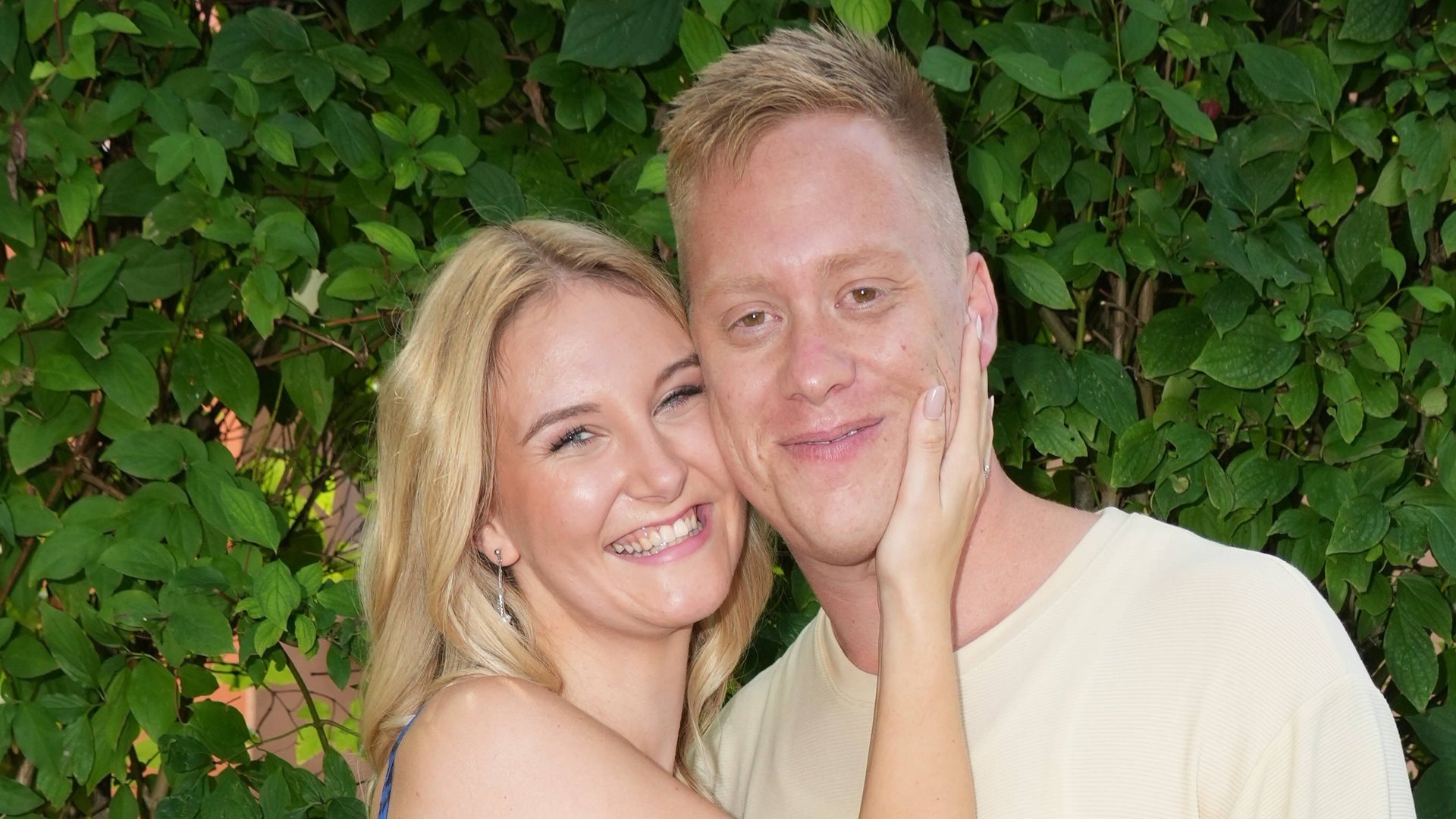 Nadine Ellrich und Julian Fiege bilden zusammen das Duo Neonlicht und sind auch privat ein Paar.