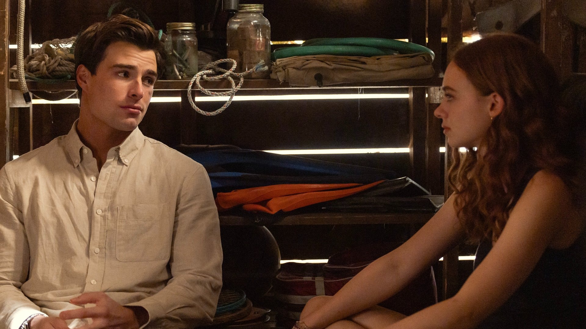 Michael Bradway als Charlie Florek und Sadie Soverall als Percy Fraser in der ersten Staffel "Every Year After".