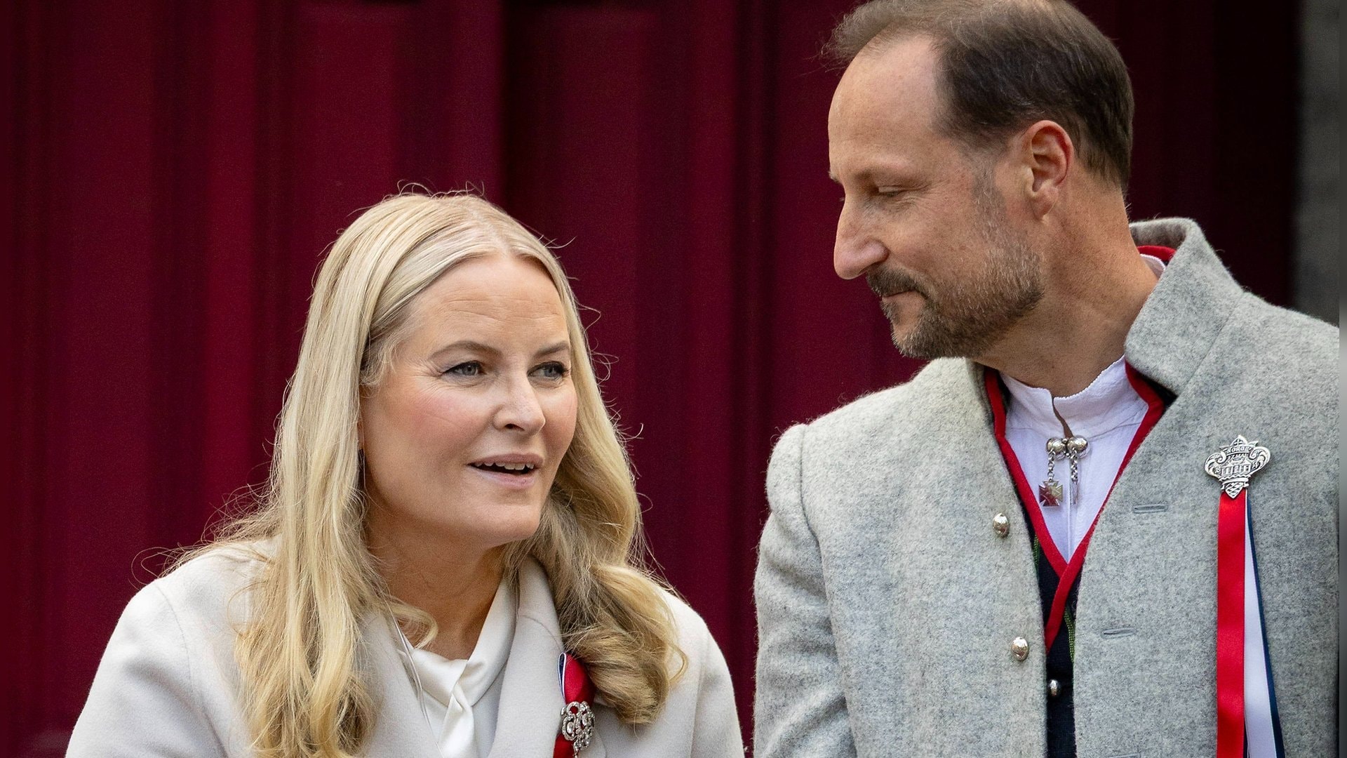 Haakon und Mette-Marit halten in der schweren Zeit zusammen.