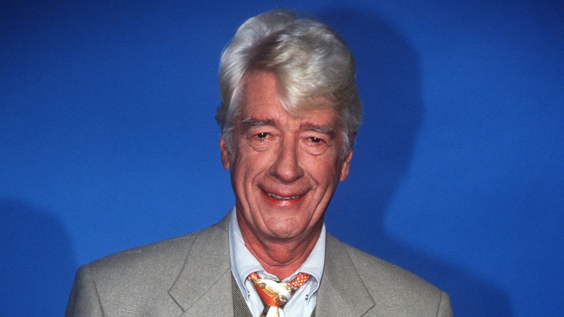 So kannte man Rudi Carrell im TV, immer mit einem Lächeln auf den Lippen.
