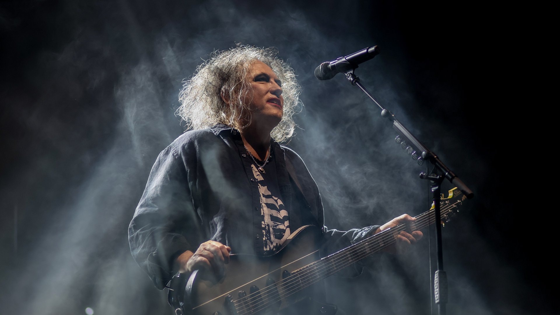 Die Meisterklasse im Weltschmerz hat er schon lange absolviert: Robert Smith von The Cure.