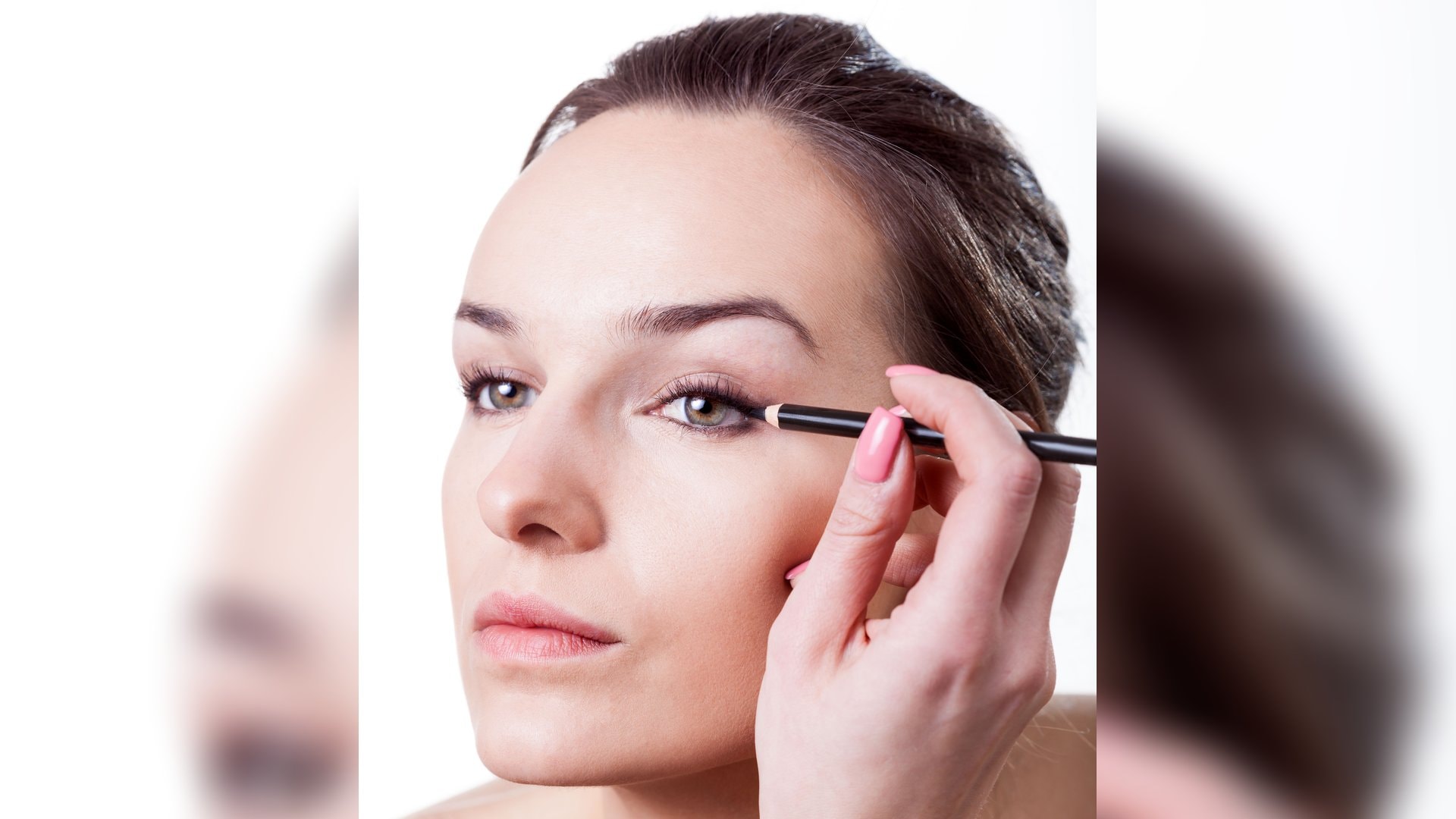 Etwas Kajal lässt die Augen gleich intensiver wirken.