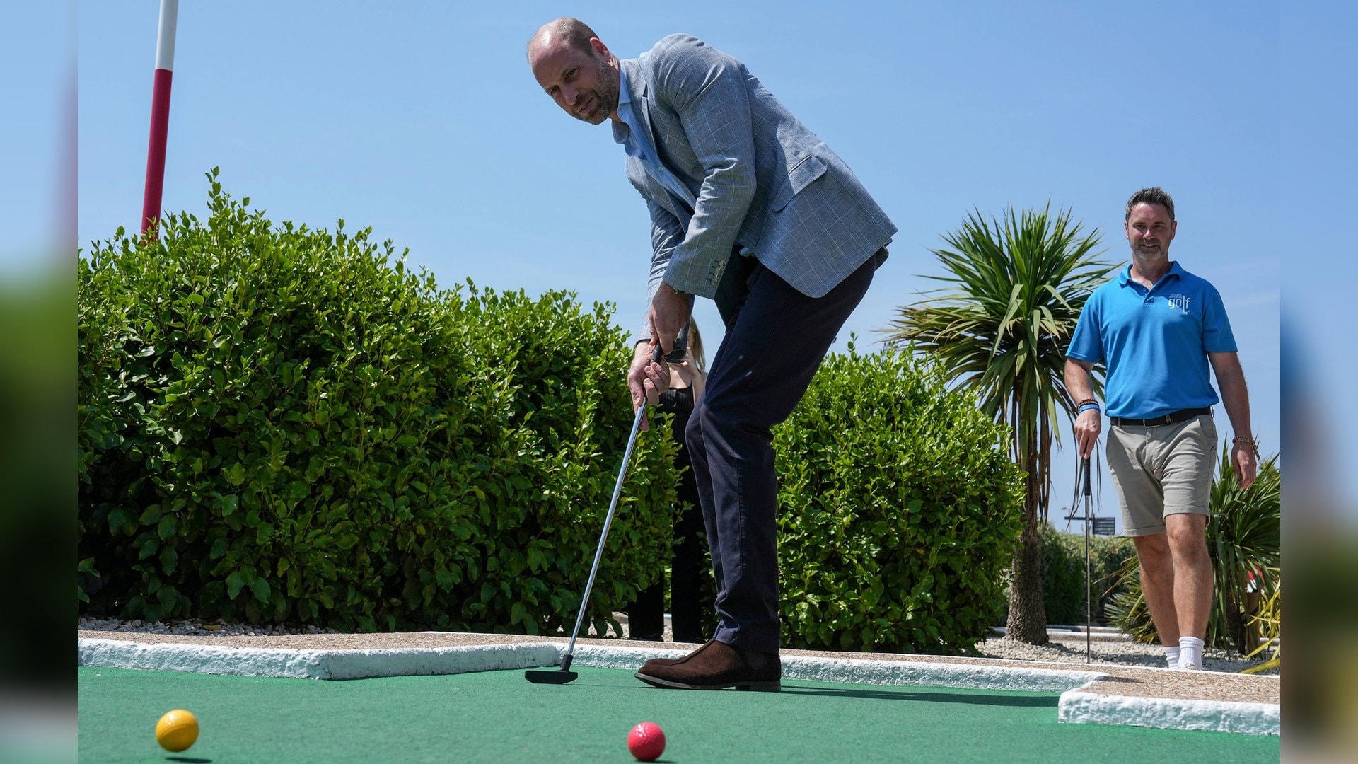 Prinz William trat am Donnerstag zu einer Partie Minigolf an.