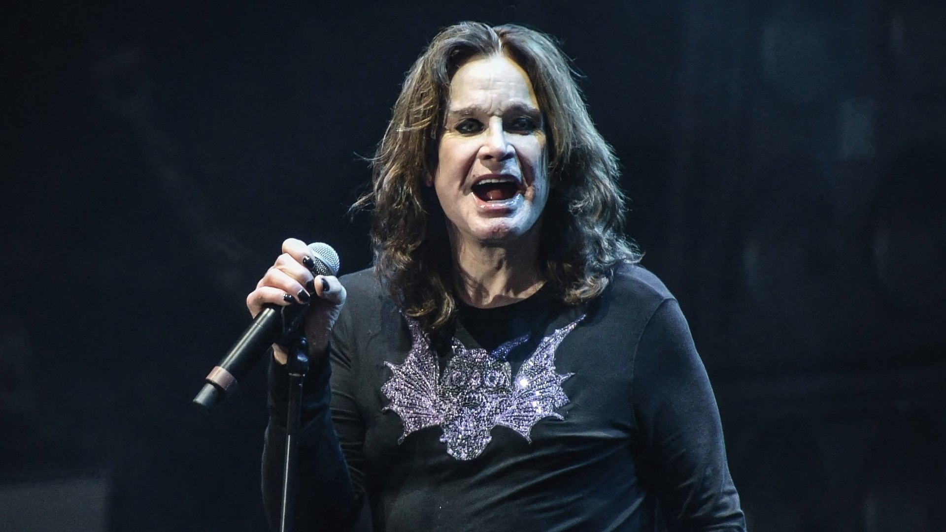 Il y a un an, la mort d'Ozzy Osbourne a bouleversé le monde de la musique.