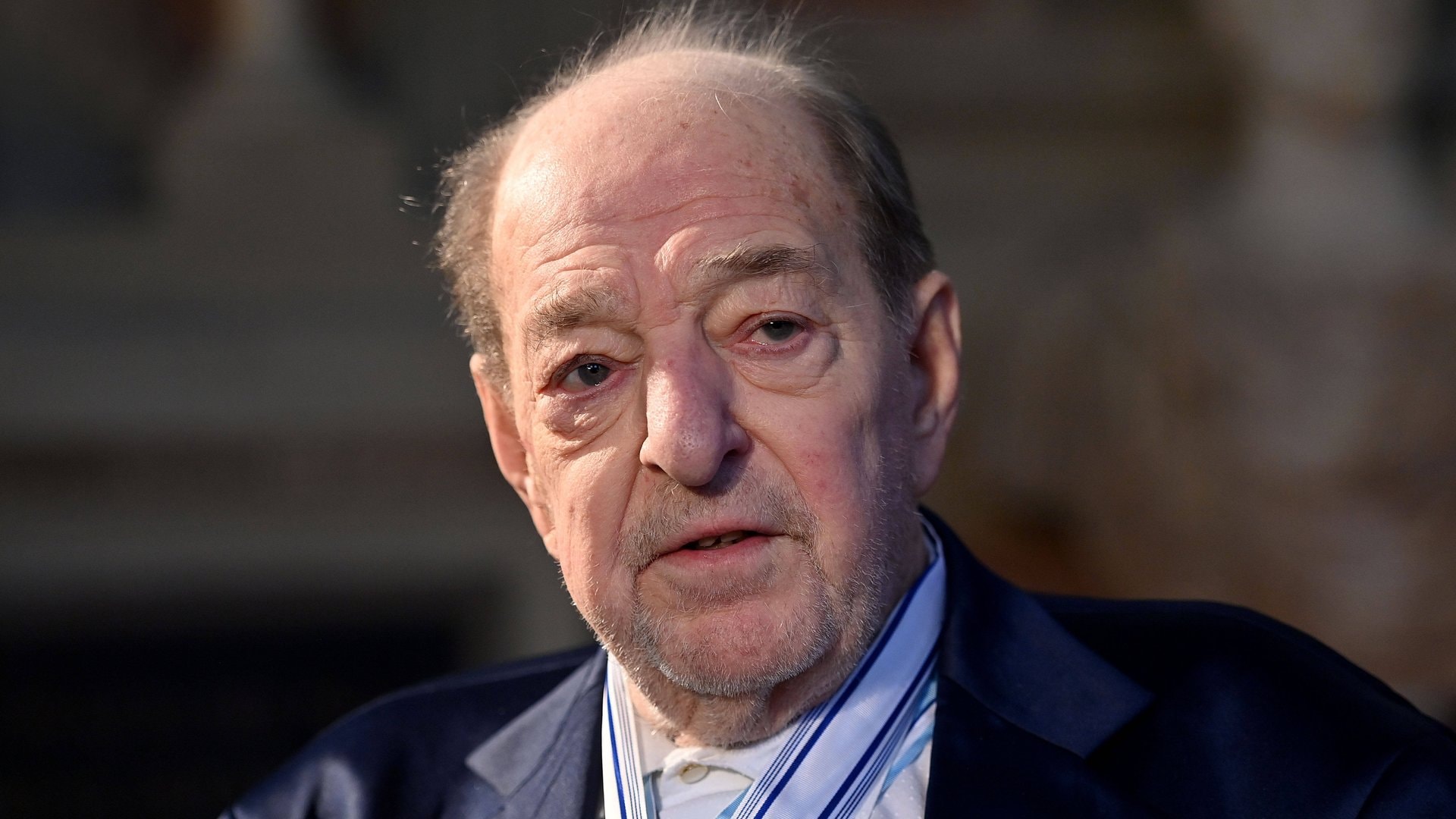 Ralph Siegel lag im künstlichen Koma. Es geht ihm mittlerweile den Umständen entsprechend besser.