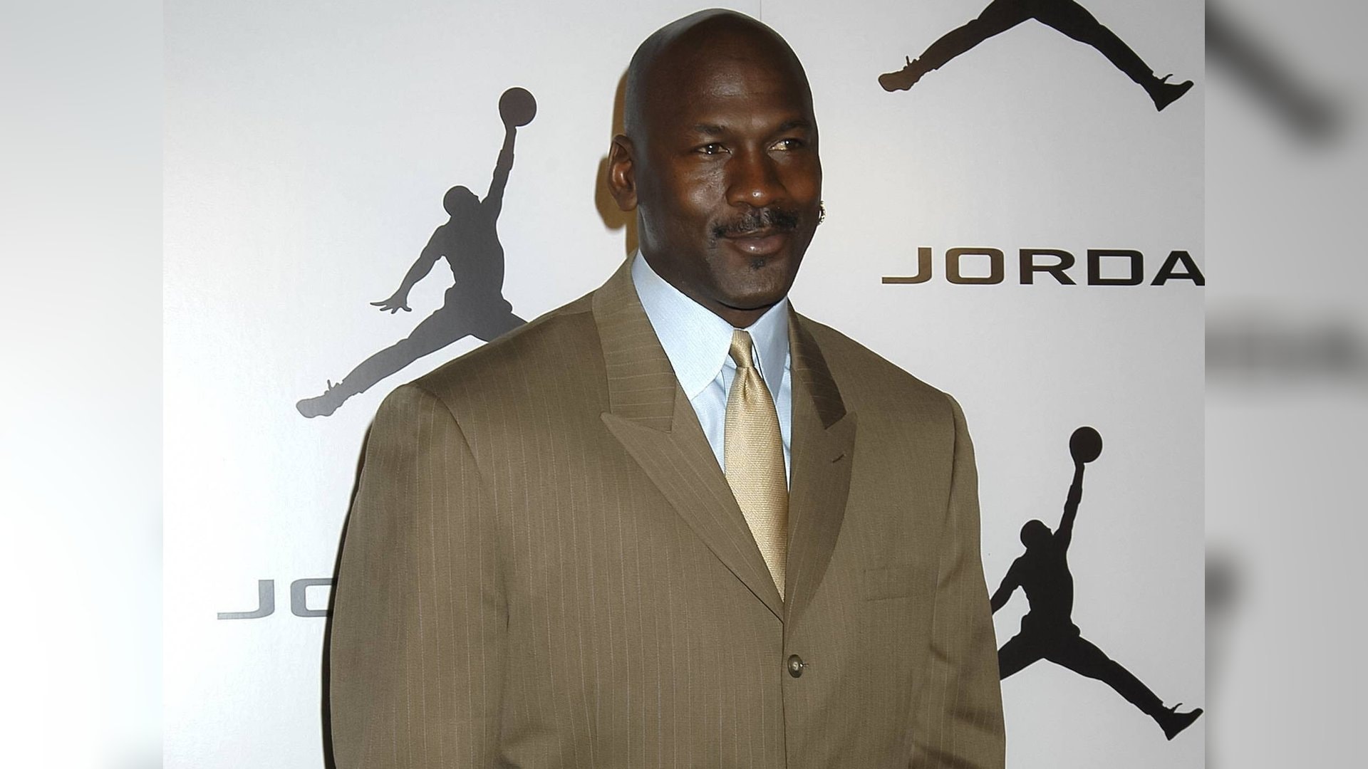 Die Basketball-Ikone Michael Jordan konnte mit seinem gewagten Spielstil Millionen von Fans begeistern. Doch dahinter steckt auch ein schlauer Kopf. Genau wie diese Stars hat er einen sehr hohen IQ.