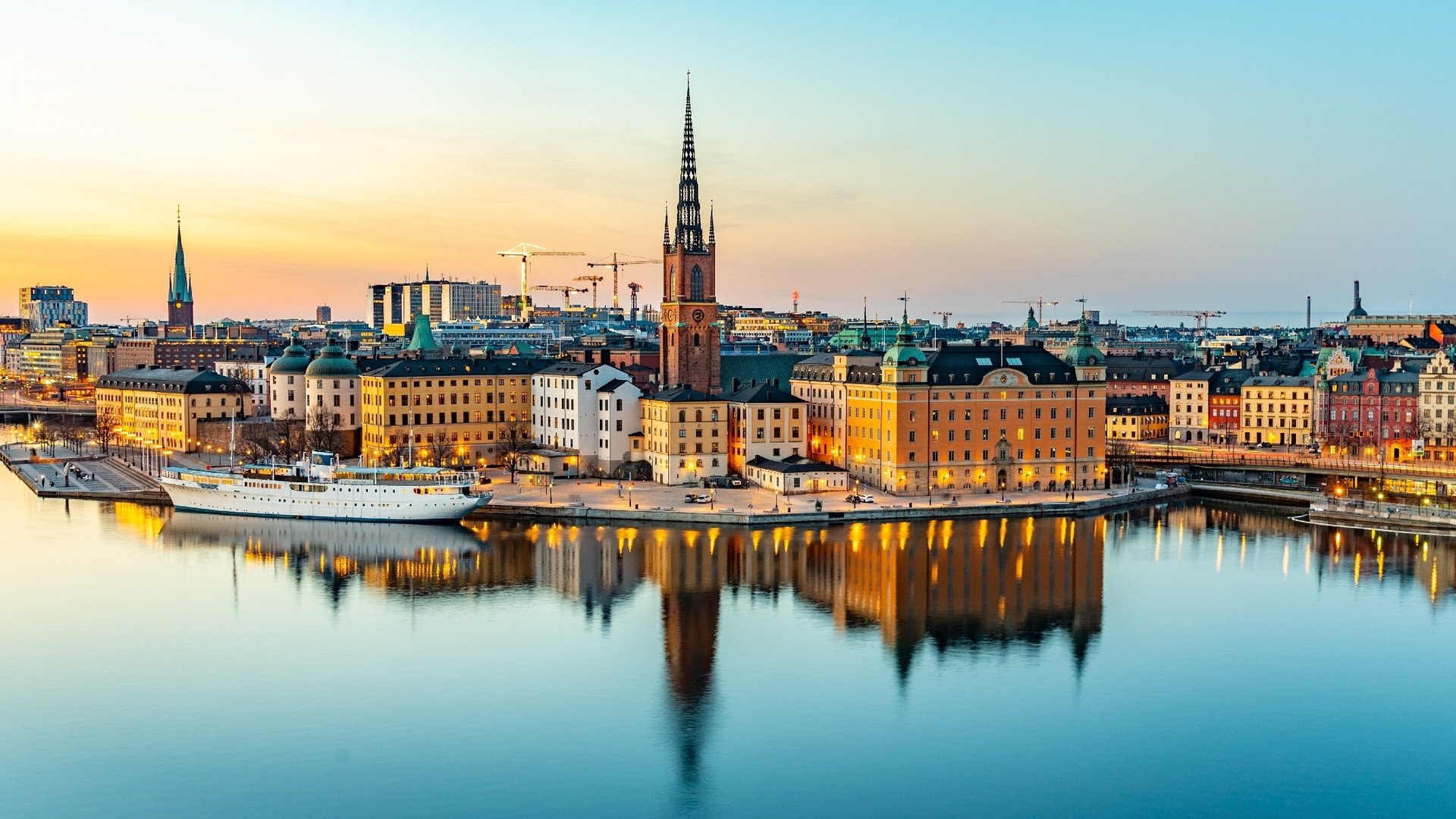 Innerhalb Europas lassen sich mit dem Nachtzug zahlreiche Destinationen für einen Urlaub oder Städtetrip erreichen.