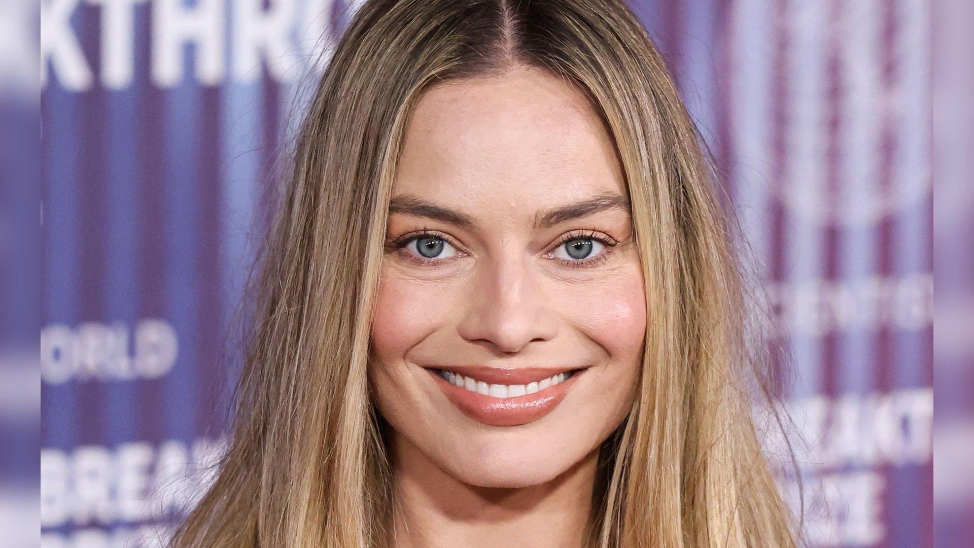 Nachdem im Juli über eine Schwangerschaft von Margot Robbie spekuliert wurde, zeigten sie und Ehemann Tom Ackerly sich im November mit Kinderwagen. Diese Promis erweiterten ebenfalls ihre Familie.