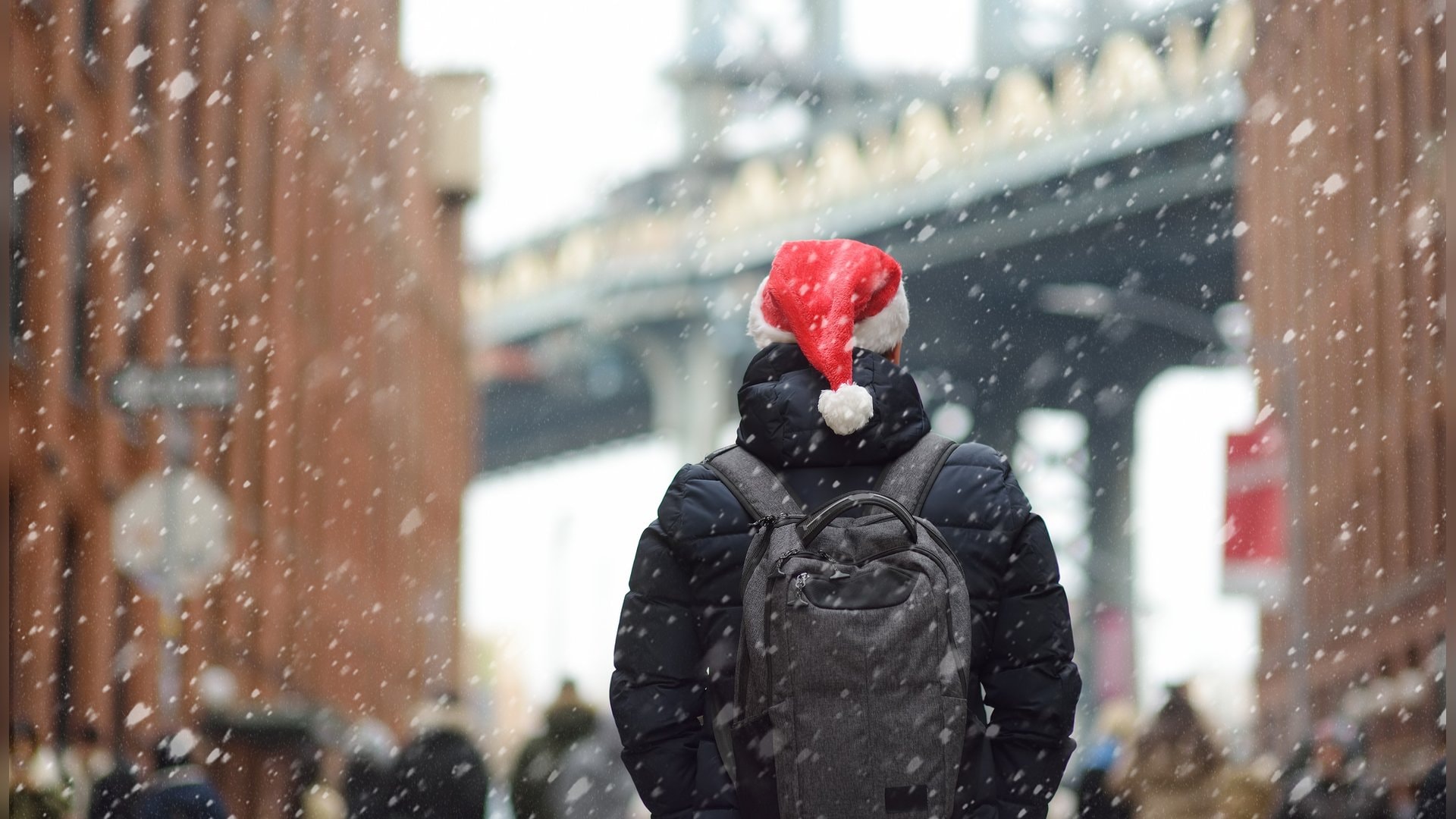 New York City mag riesig und laut sein, aber auch hier lässt sich eine ganz besondere Weihnachtszeit erleben, wenn man nicht gerade Abgeschiedenheit sucht.