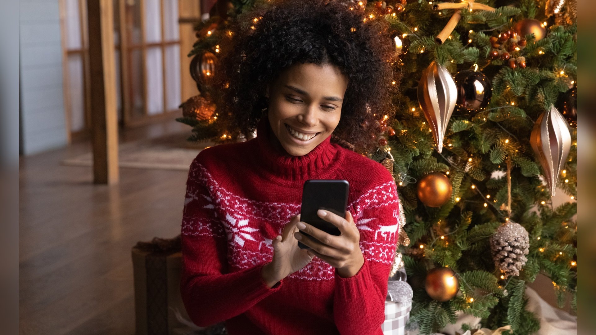 Während die einen besinnliche Worte schätzen, mögen es andere eher humorvoll: Diese 13 Zitate und Sprüche zu Weihnachten sind ideal, um lieben Menschen zum Fest einen WhatsApp-Gruss zukommen zu lassen - und bieten Inspiration für jeden Geschmack.