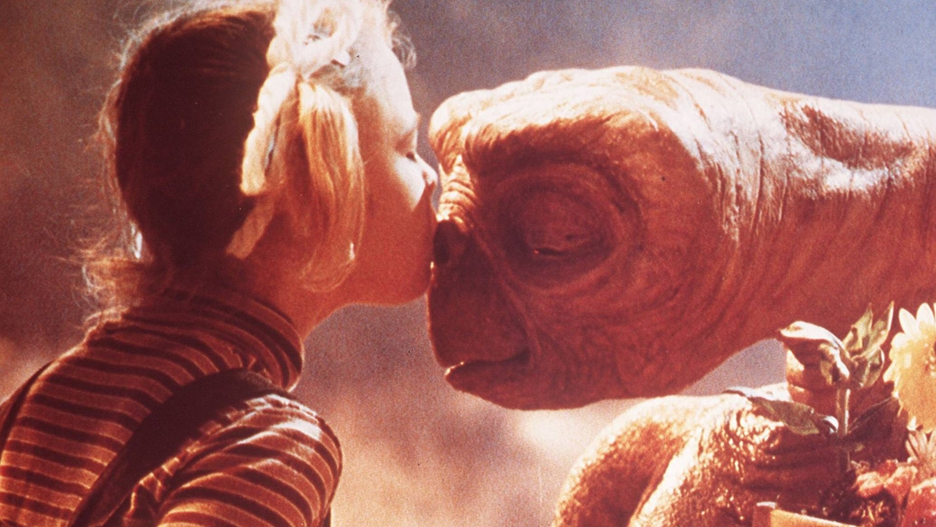 Drew Barrymore ist bereits im Alter von sieben Jahren mit der Rolle der Gertie in Steven Spielbergs «E.T.» weltberühmt geworden. Aber erkennen Sie auch diese heutigen Hollywoodstars in ihren frühen Rollen?