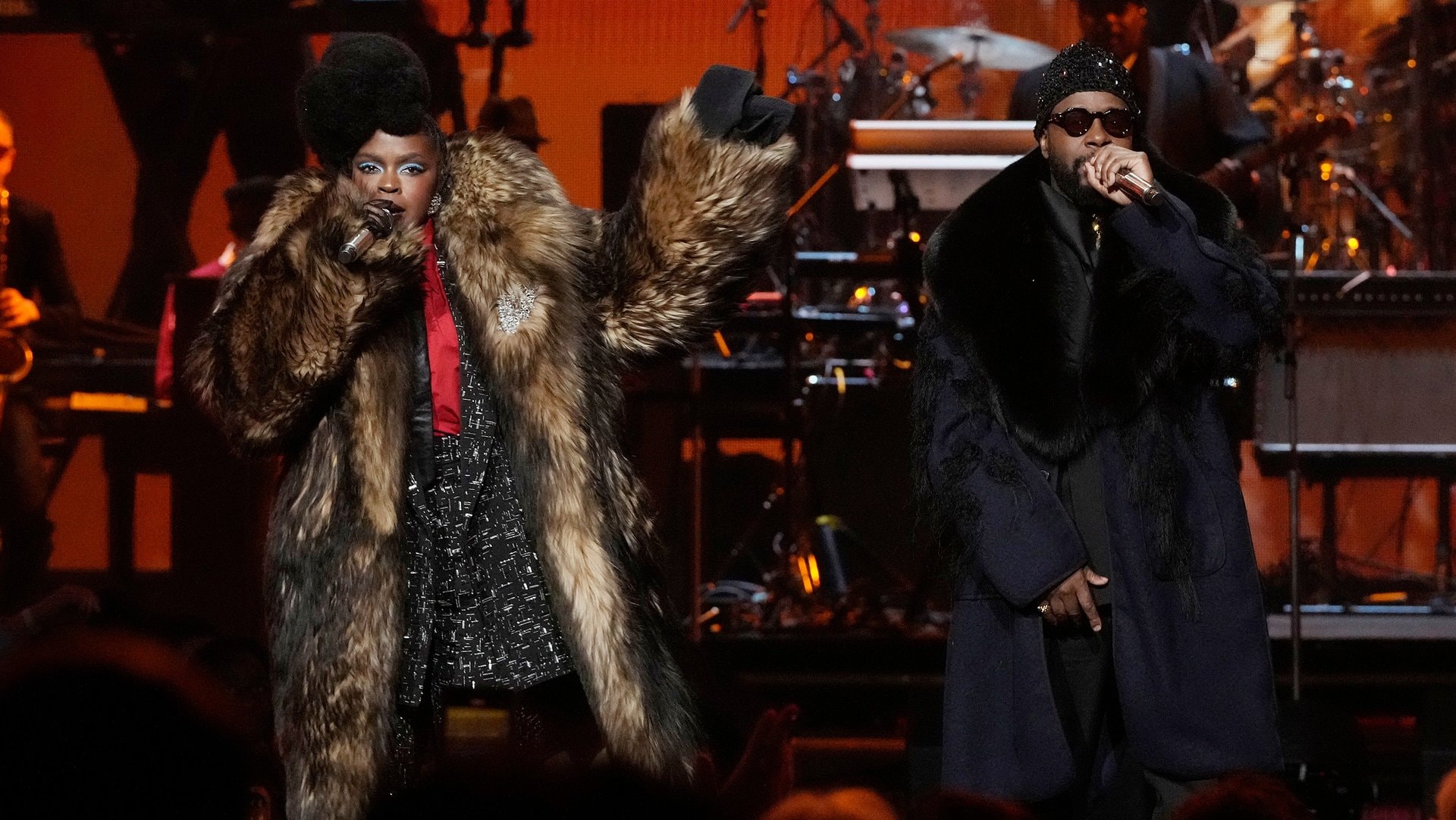 Lauryn Hill und Wyclef Jean auf der Bühne.