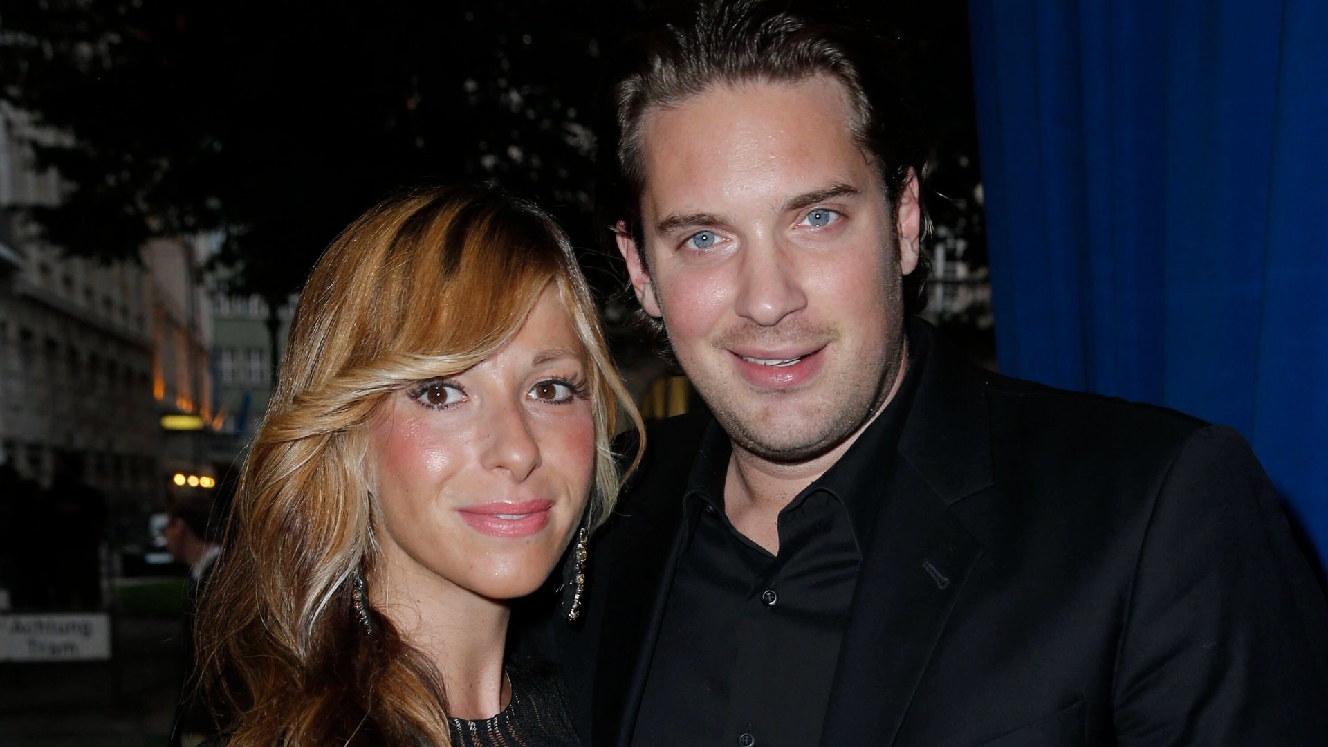 Gülcan und Sebastian Kamps feierten 2007 ihre Traumhochzeit. Seit 2021 sind sie nicht nur Eheleute, sondern auch Eltern. Baby Nummer zwei kam im April 2026 zur Welt.