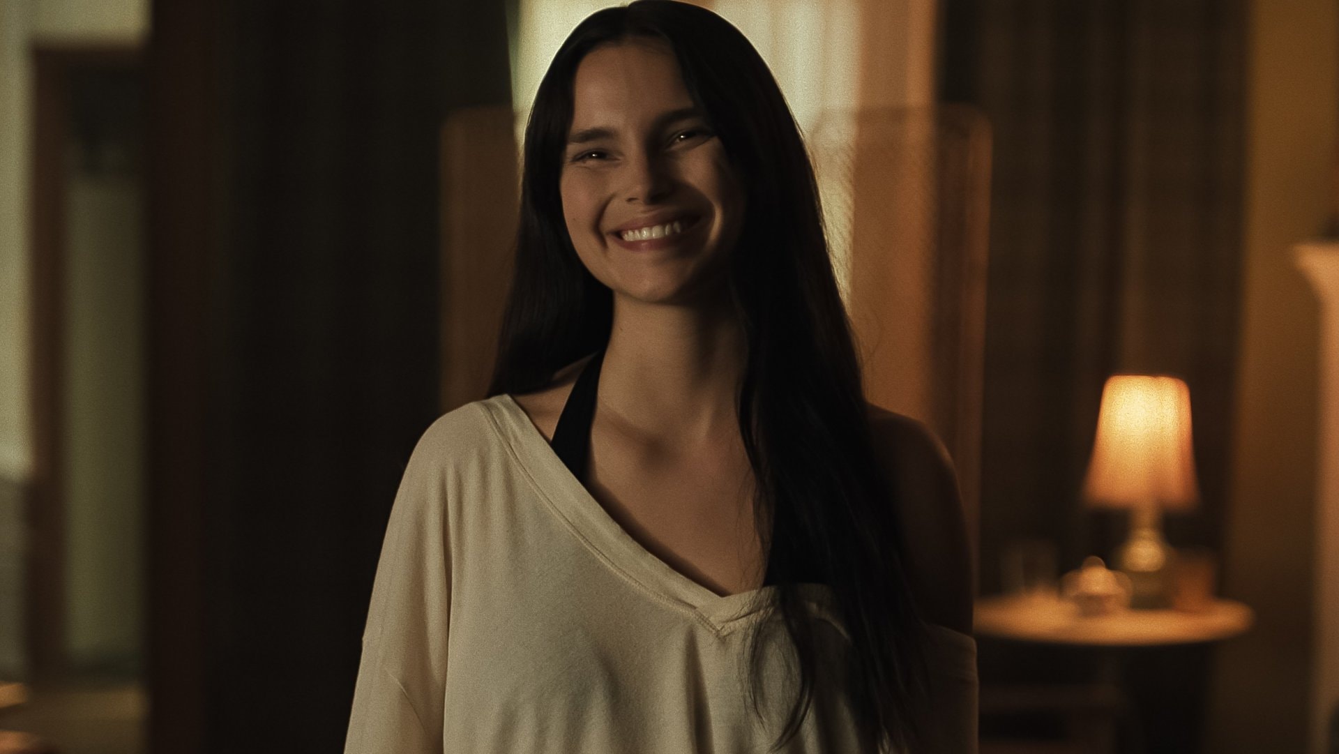 Das unangenehmste Kinolächeln des Jahres: Inde Navarrette als Nikki in «Obsession - Du sollst mich lieben».