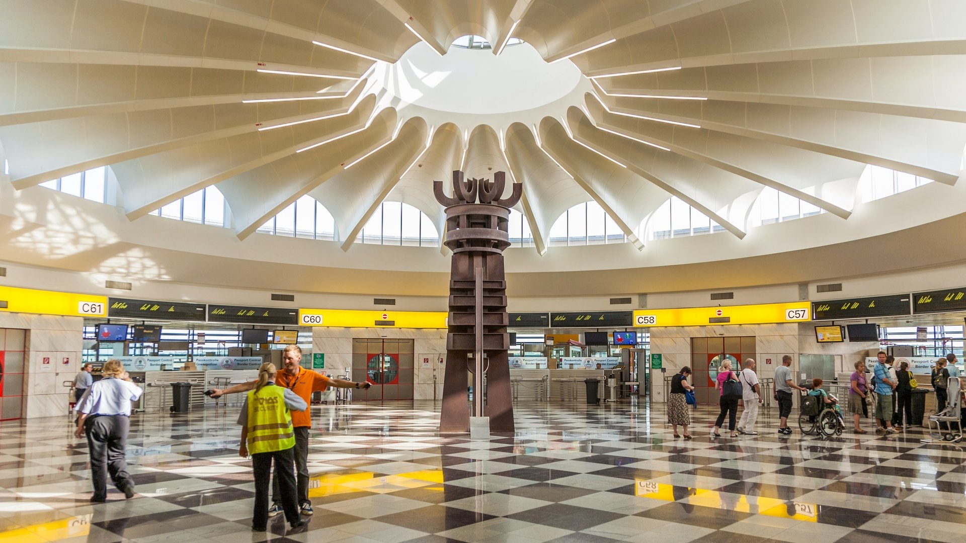 Der Flughafen Wien-Schwechat ist Österreichs grösstes Drehkreuz.