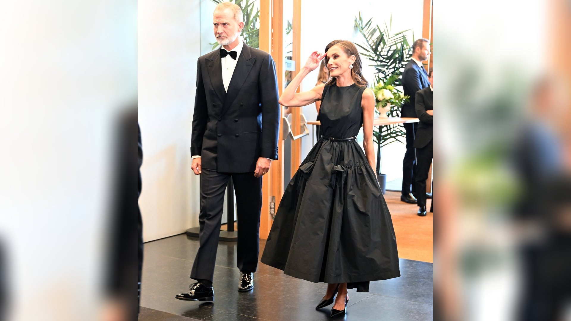Königin Letizia trug dieses Kleid schon 2021.