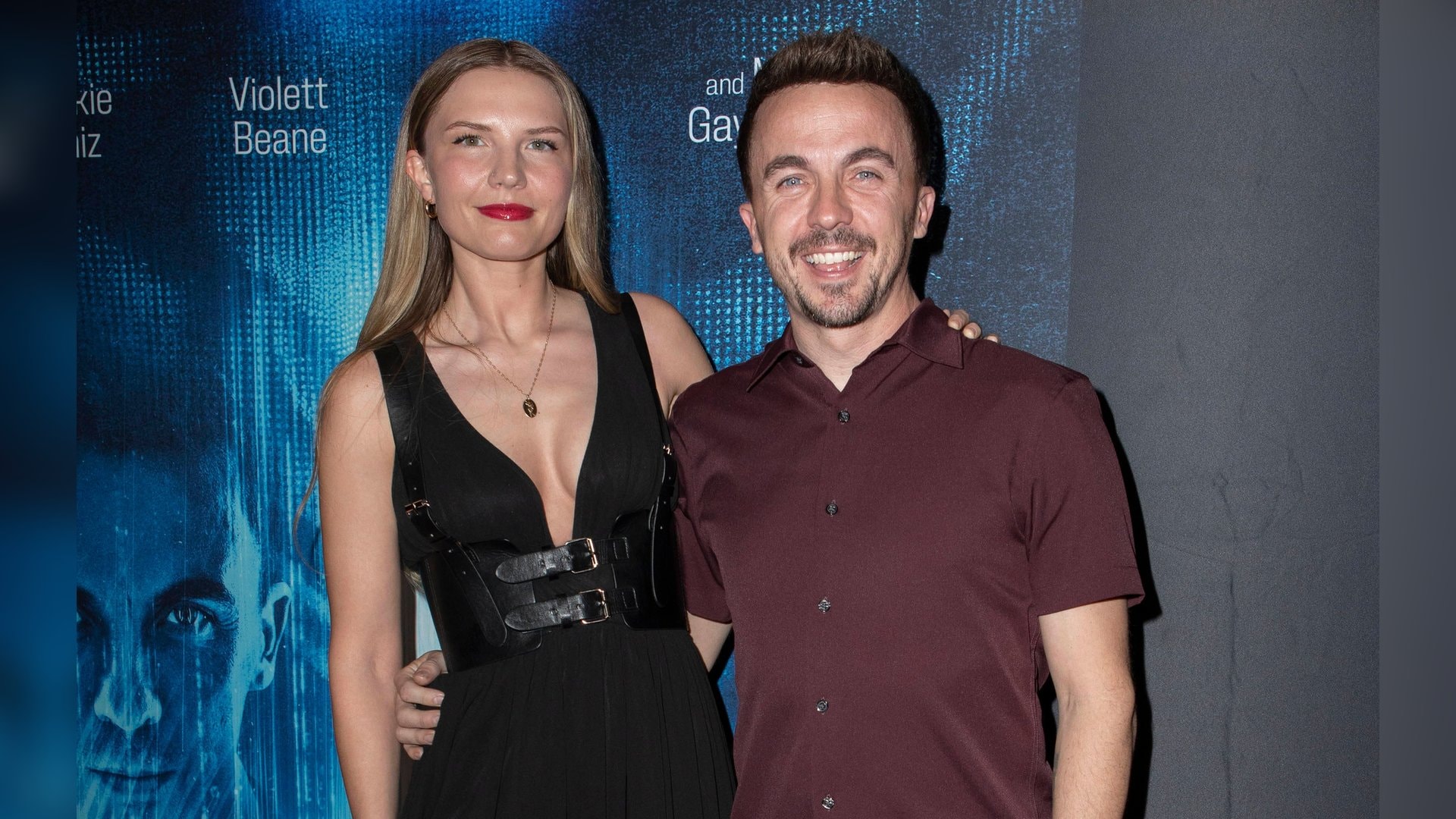Frankie Muniz und seine Ehefrau Paige Price bei einer Premiere.