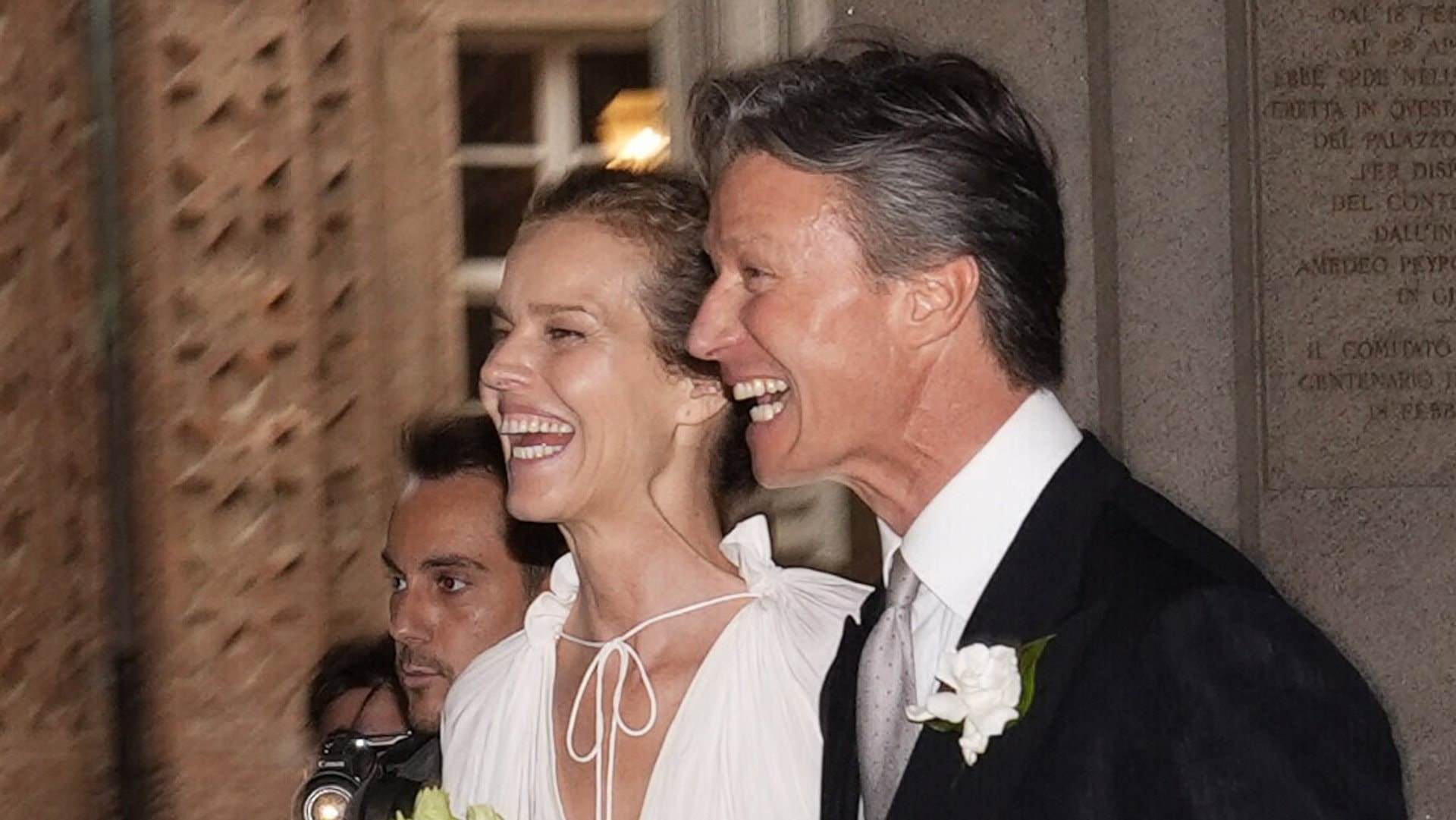 Strahlend zeigten sich Eva Herzigova und Gregorio Marsiaj bei ihrer Hochzeit in Turin.