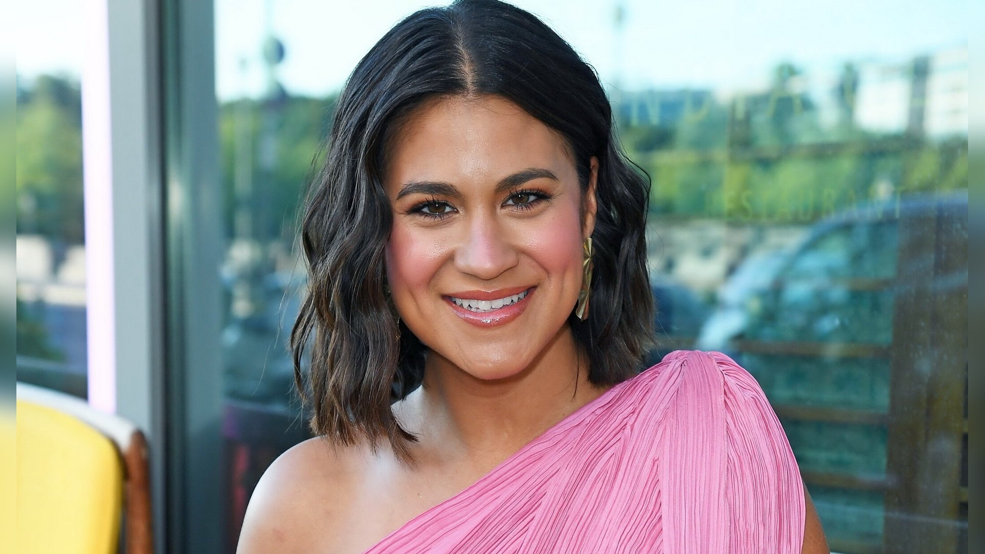 Moderatorin Steffi Brungs feiert bei der «Frauen100 Summer Night» am Donnerstag in Berlin.