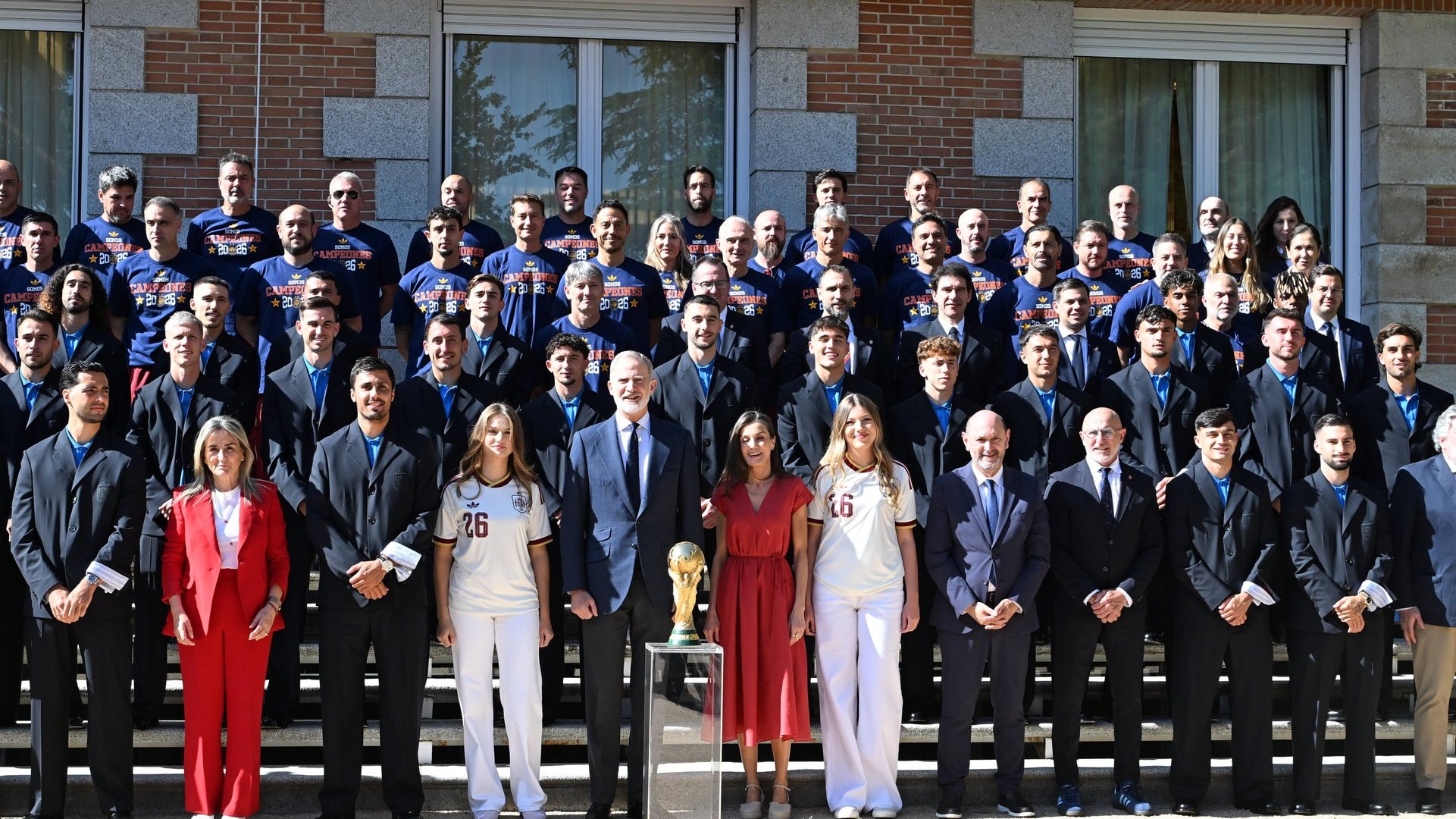 Le roi Felipe et les champions du monde espagnols à Madrid.