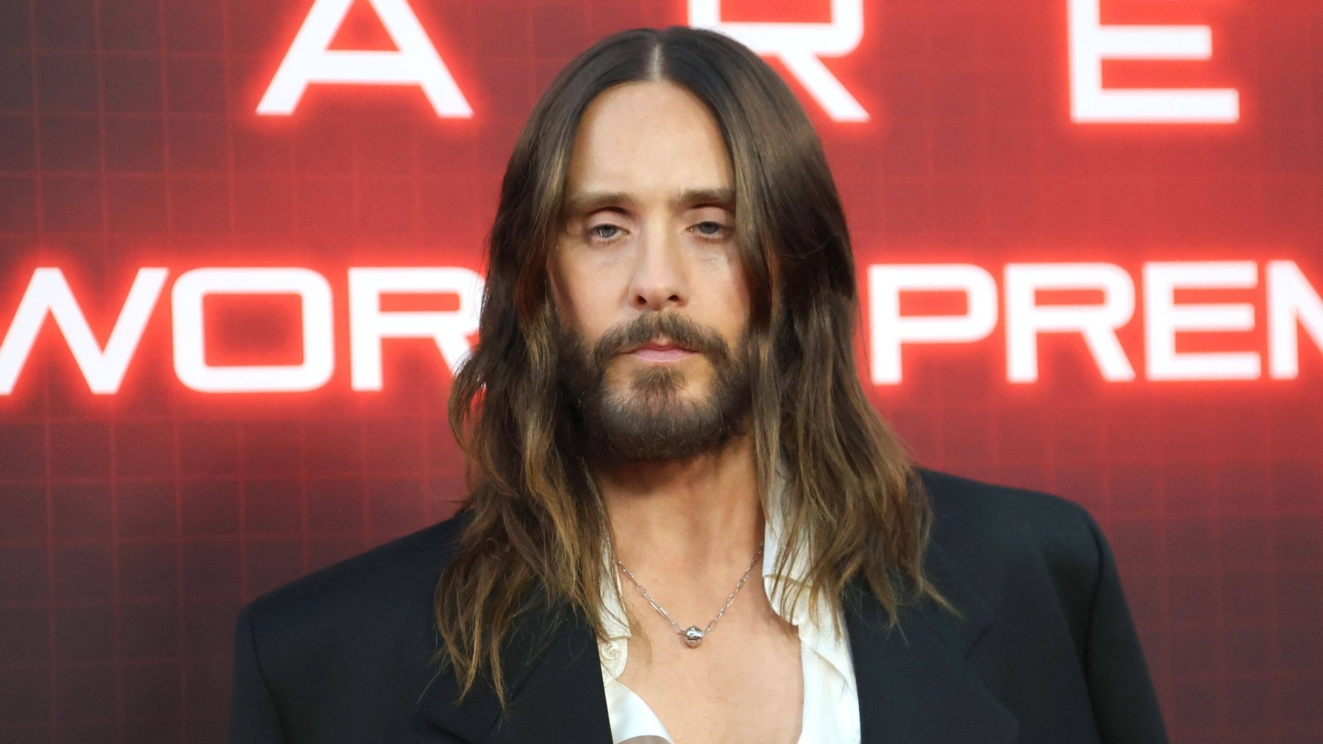 Jared Leto, hier im vergangenen Jahr in Los Angeles, ist Gegenstand einer neuen BBC-Doku.