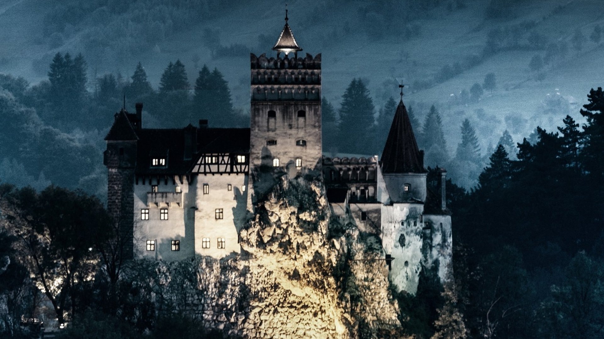 Rumänien, hier Schloss Bran, macht den legendären Vampir-Mythos erlebbar.